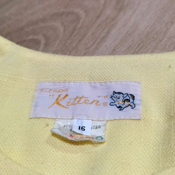 Vintage Glenayr Kitten 70's Pale Yellow Suit - Picture 3 of 6